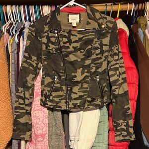 Forever 21 Camouflage Utility Jacket